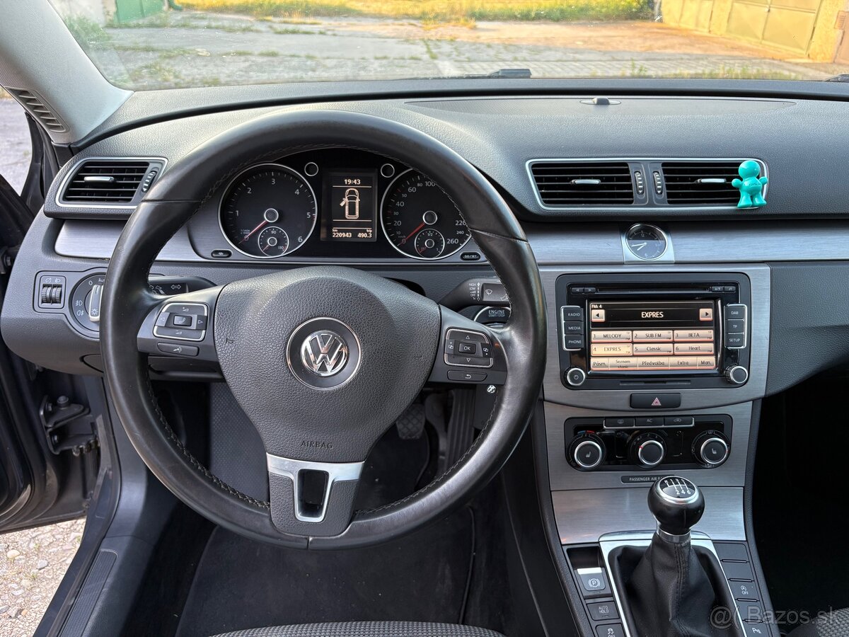 VW Passat B7 Variant - 7