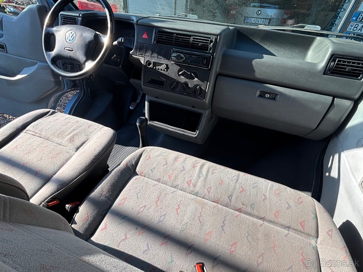 Volkswagen Transporter - 7
