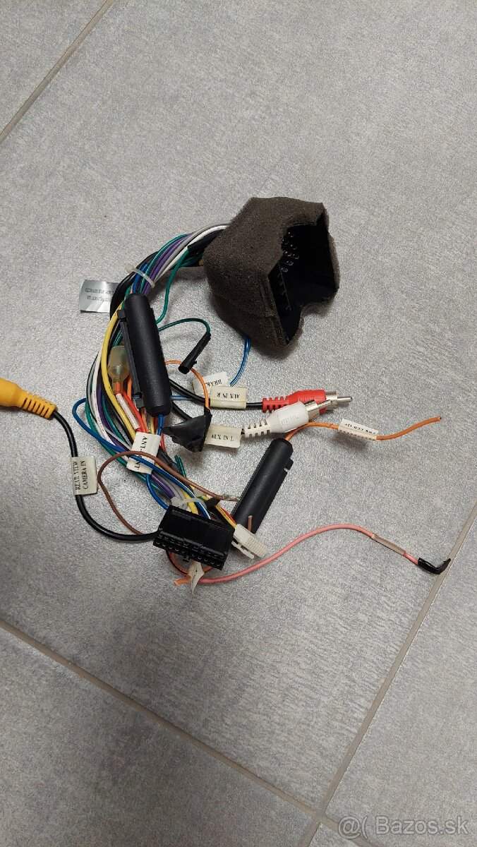 Predám 2DIN čínske autoradio na Ford Focus - 7