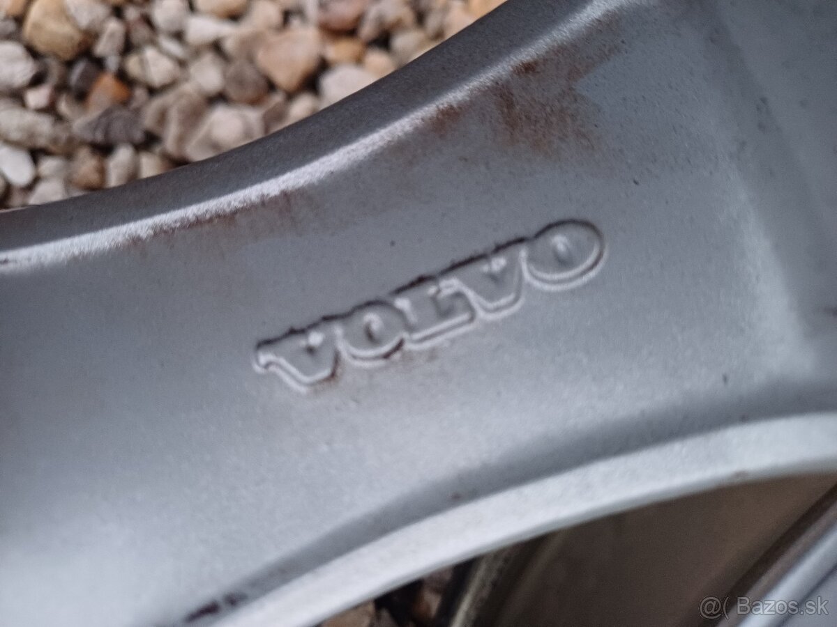 Predám orig. hliníkové disky Volvo R16 - 7