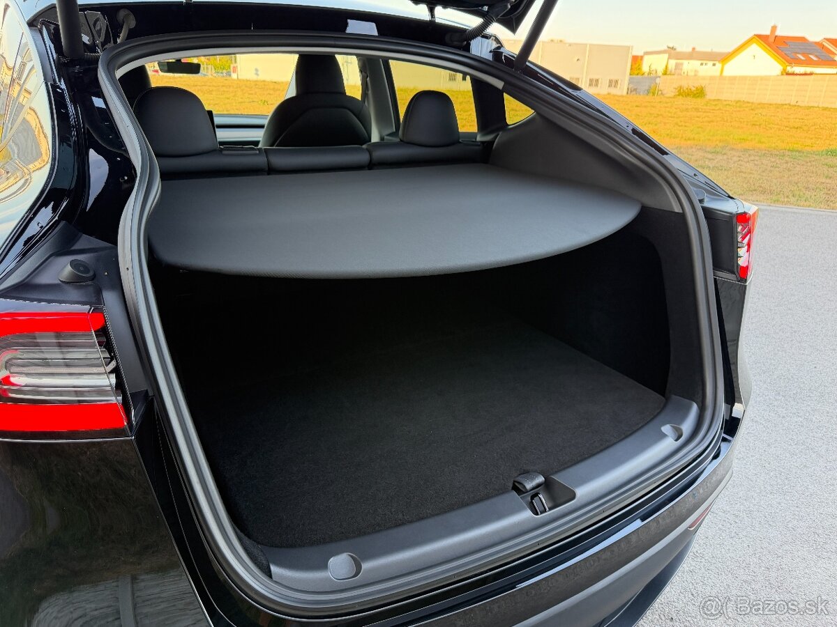 Tesla Model Y Long Range All-Wheel Drive - 7