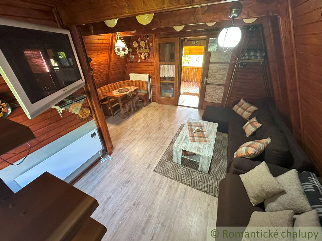 Kompletne zariadena chata blízko lyžiarskeho vleku Kokava- - 7