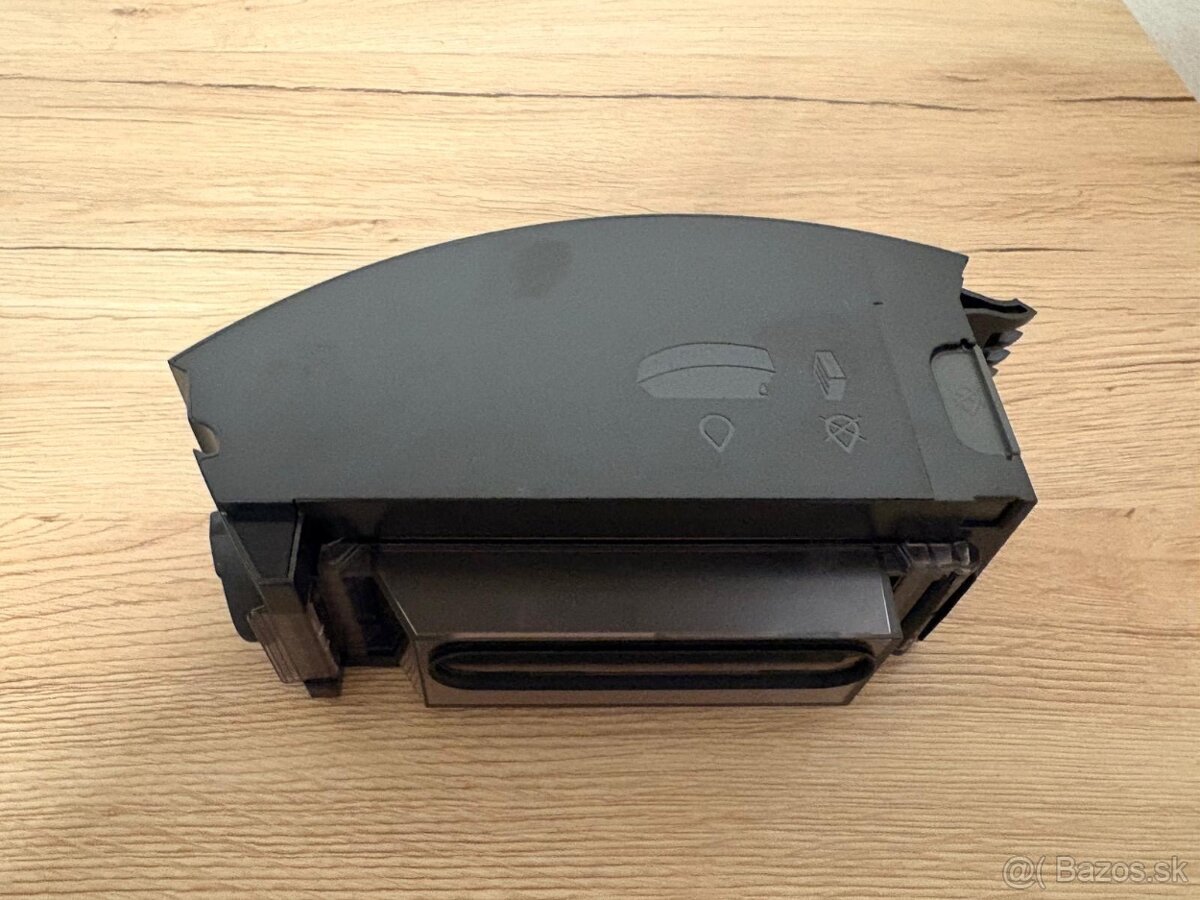 Vysávač iRobot Roomba j7- nepoužitý - 7