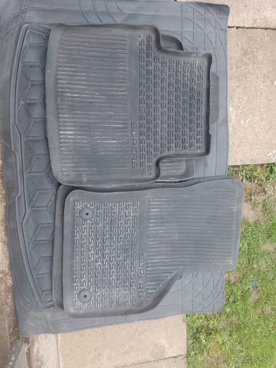 Predám gumené rohože kodiaq Superb 3 mercedes E - 7
