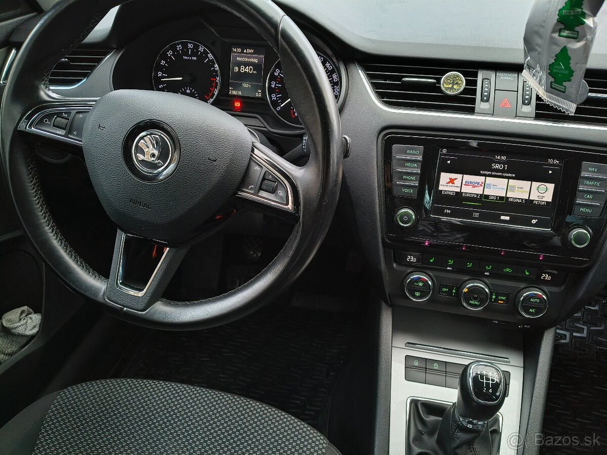 Škoda Octavia 3 combi - 7