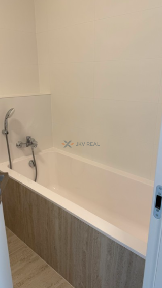 Na prenájom 2 izbový byt v Petržalke - 7