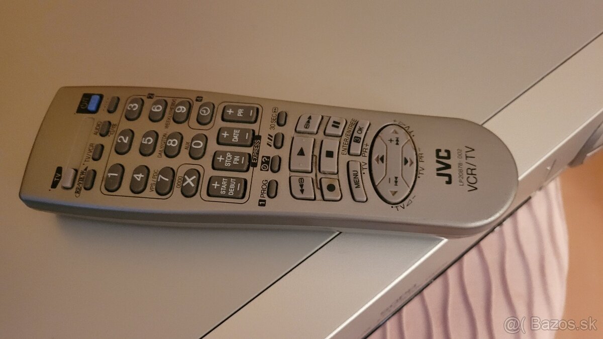 Videorekordér JVC HR-J587EU - 7