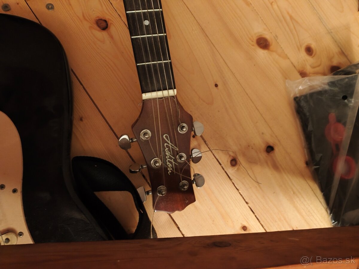 Basový reproduktor, zosilovač, elektrická gitara - 7