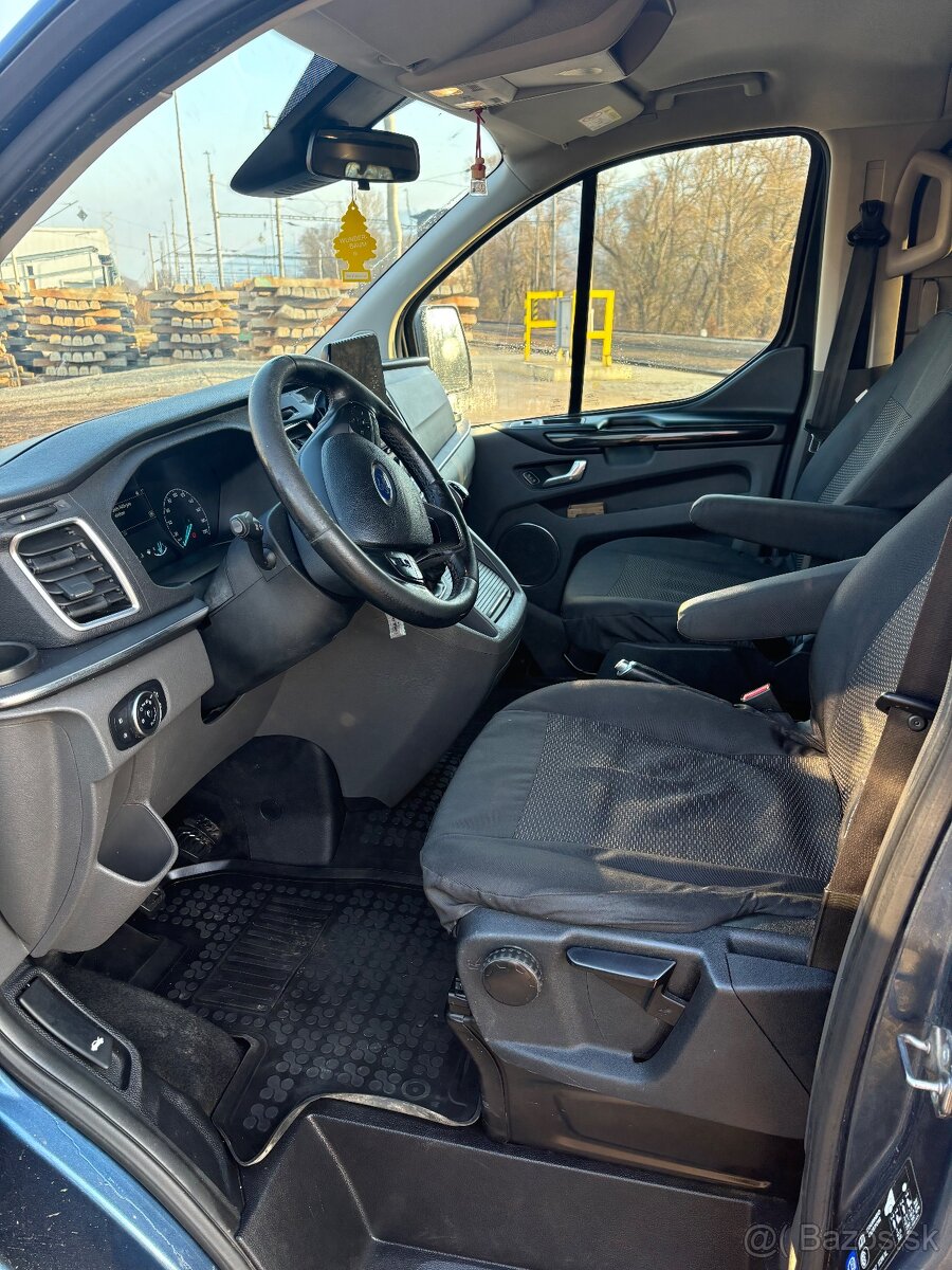 Ford Turneo custom - 7
