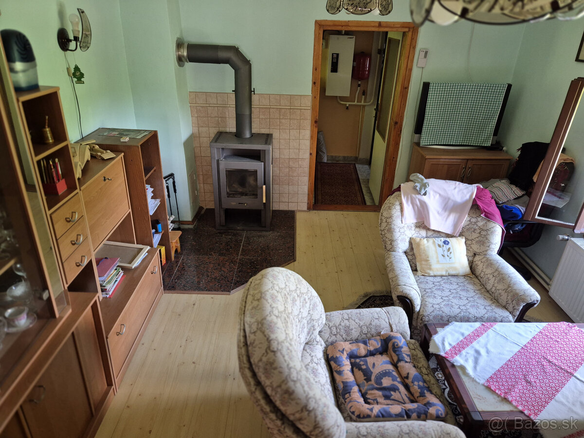 REZERVOVANÉ-Predaj 2 izbový rodinný dom Vrútky - 7