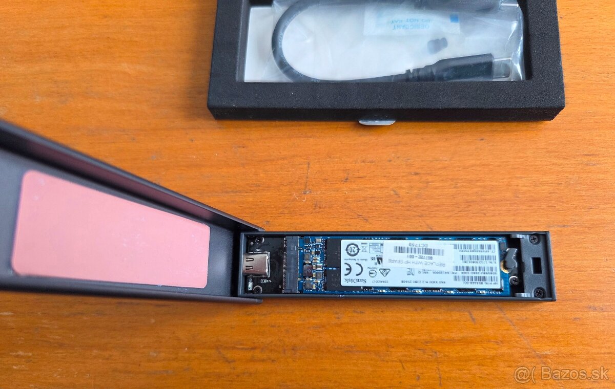 M.2 EXTERNÝ BOX PRE NVMe a SATA SSD USB-C 10Gbps -rozbalený - 7