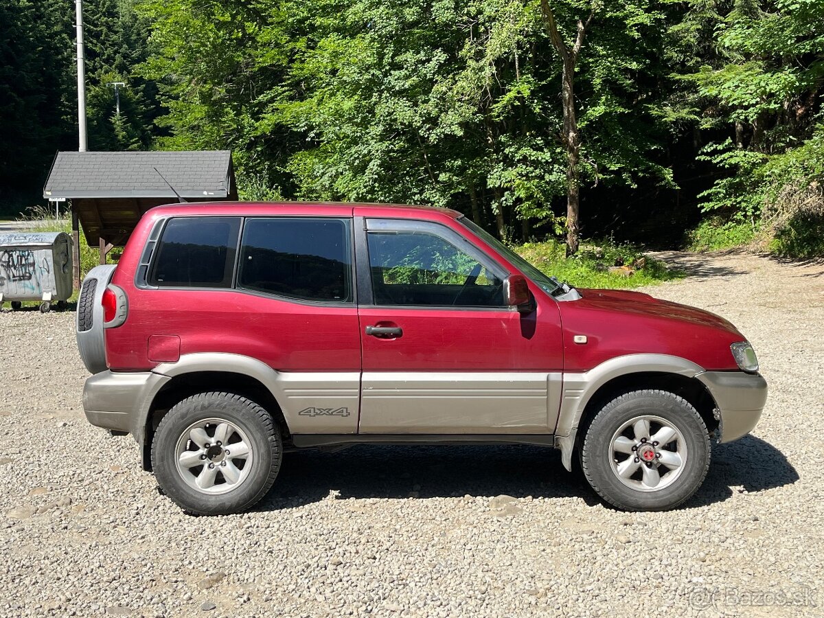 Nissan Terrano 2.7 TDI - 7