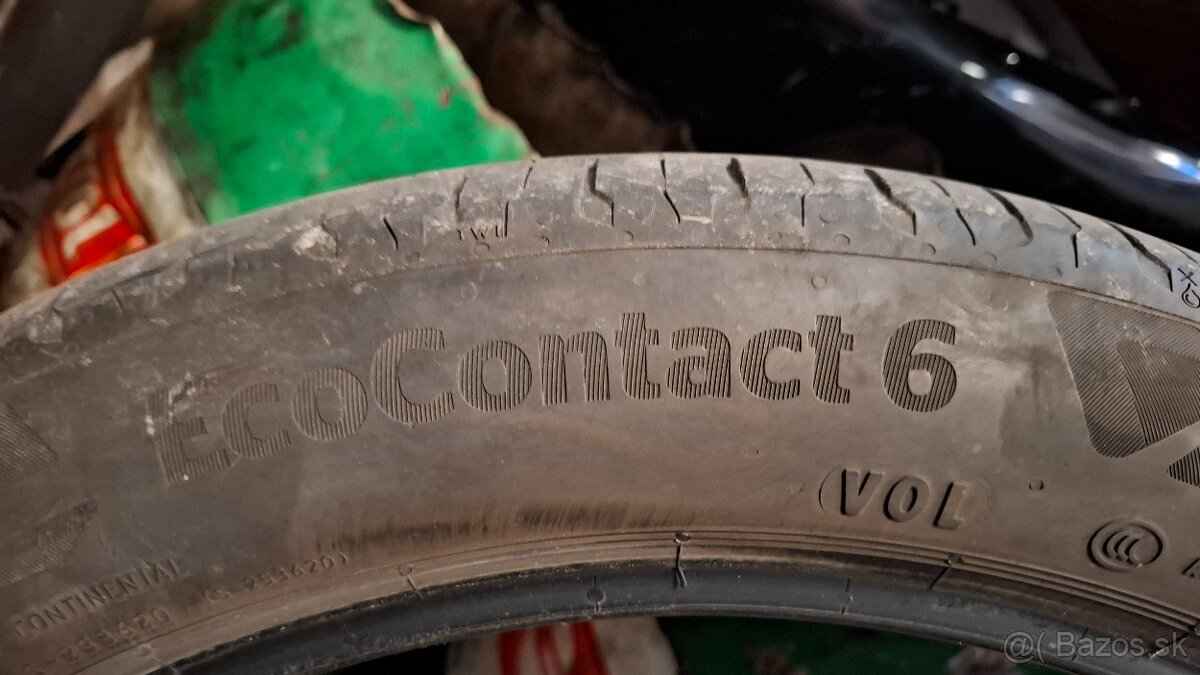 235/45 R20 - 7