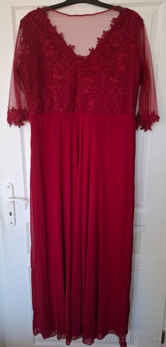 Šaty spoločenské červené 50 - 7