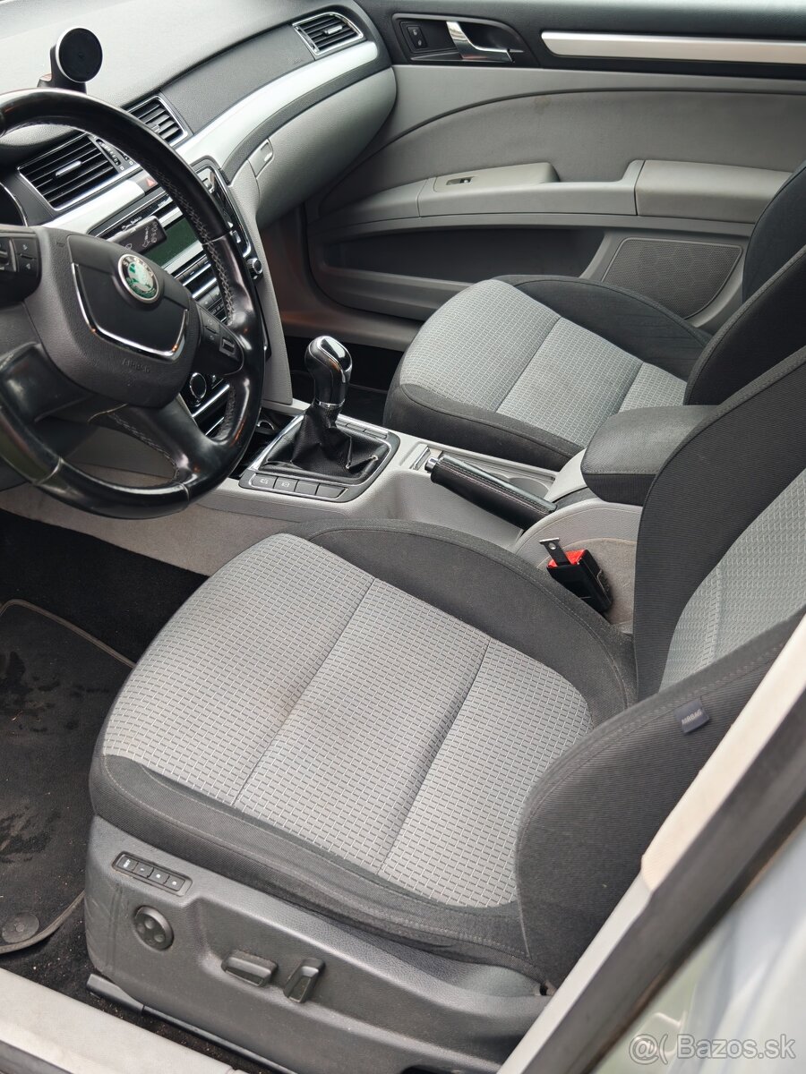 Škoda Superb Combi 2.0 TDI - 7