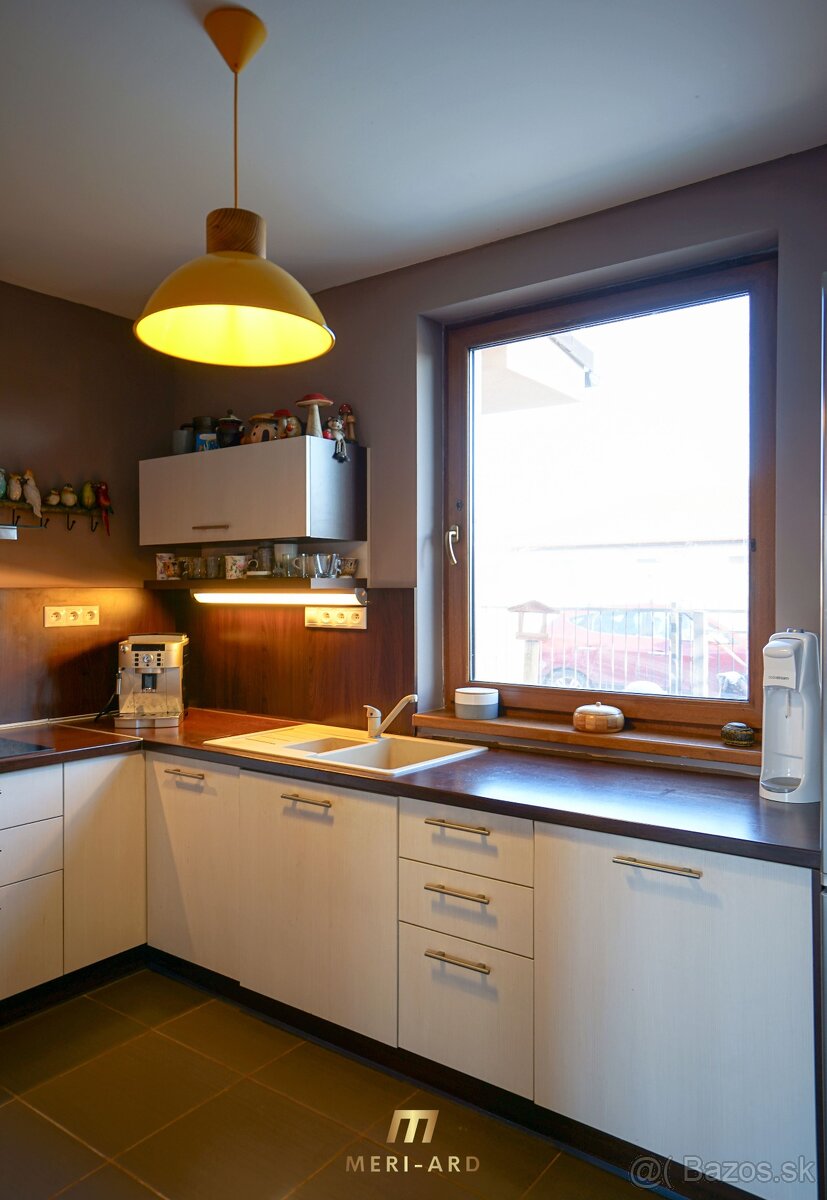 Moderný 3,5-izbový RD s garážou, krbom a záhradou, Rajka - 7