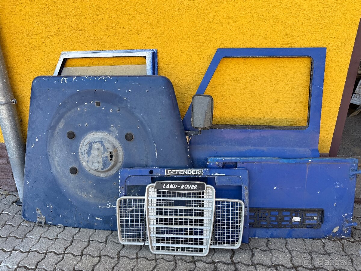 Land Rover Defender - 7