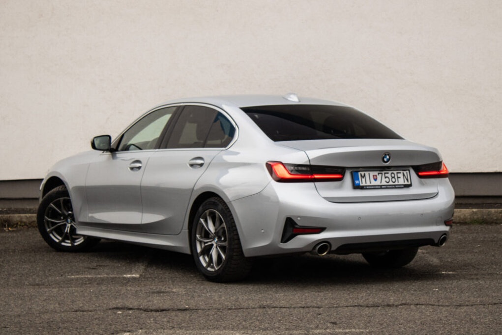 BMW 320i 2019 - 7