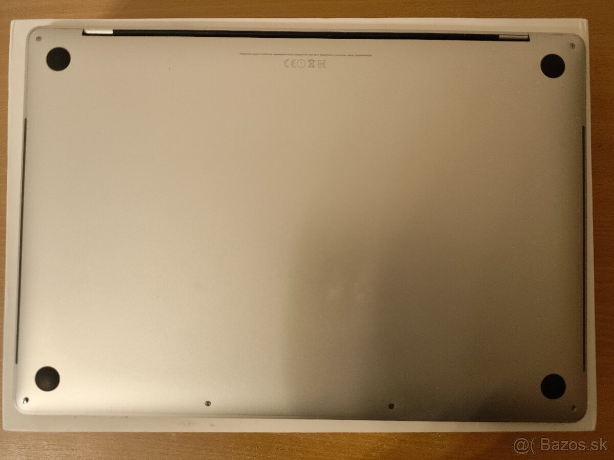 MacBook Pro 15 2016 | i7 • 16GB • 256GB SSD - 7