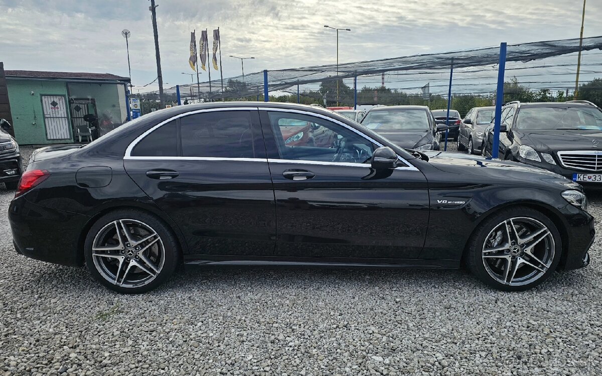 Mercedes-Benz C63 AMG A/T - 7