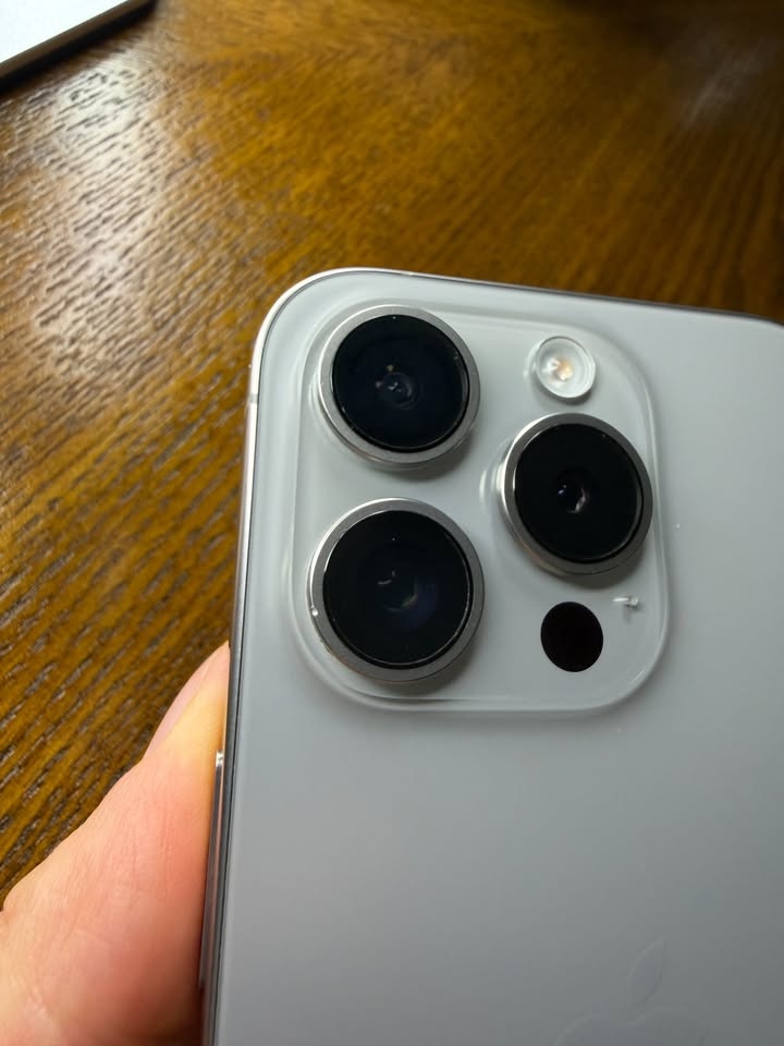 iPhone 15 Pro 128GB - 7