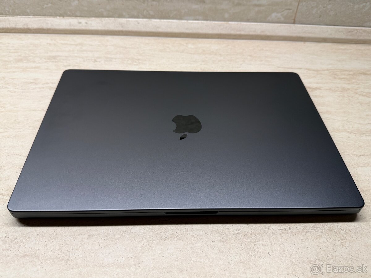 MacBook Pro 16" M3 Pro 12-CPU 18-GPU, 18GB, 512GB - 7