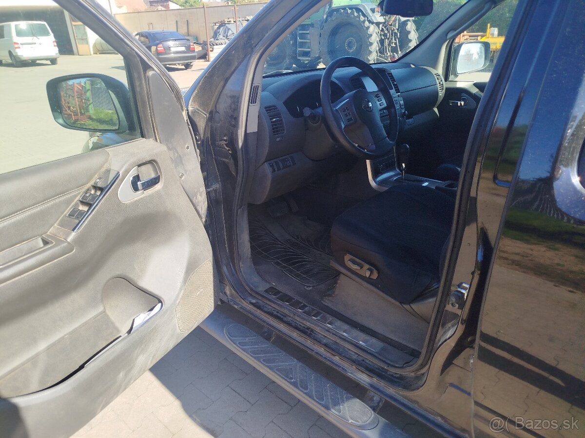 Nissan navara 3,0 v6 - 7