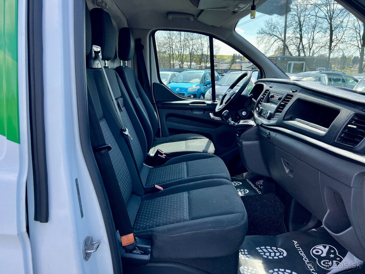 Ford Transit Custom 2.0d 77 kW L1 Klima,LED,PoServisu - 7