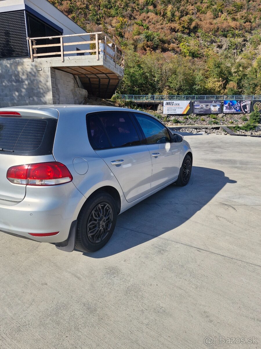 Volkswagen Golf 6 1.4 benzín - 7