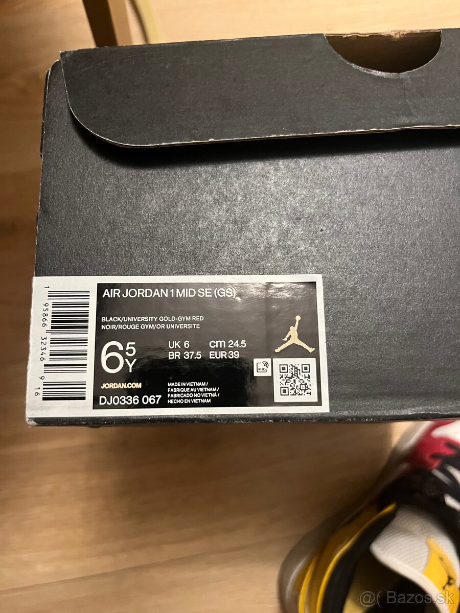 Air jordan 1 mid - 7