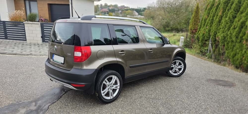 Škoda Yeti 1.8 TSI 4x4 MT6 130 000 km NOVÁ STK - 7