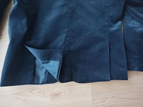 146/152 oblek - 7