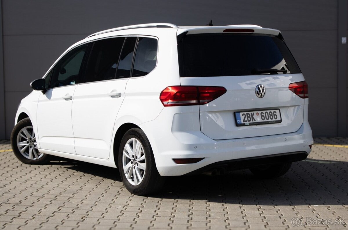 VW Touran Hi-line 100% stav - 7