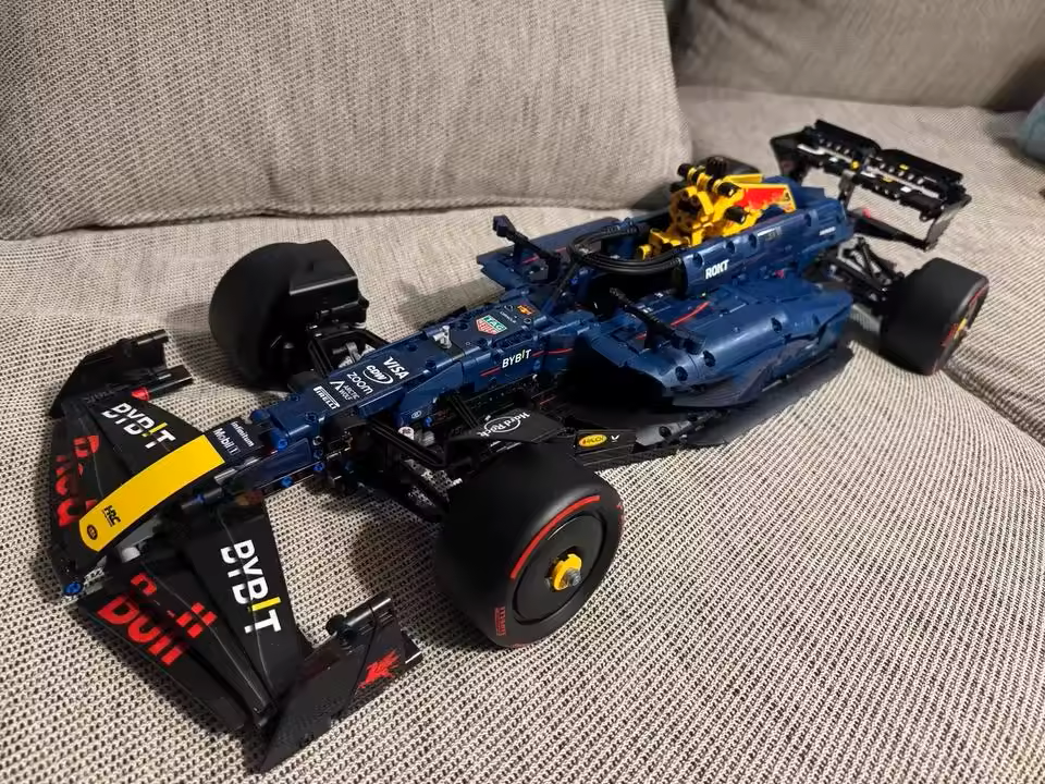 lego technic zavodne formule F1 - 7