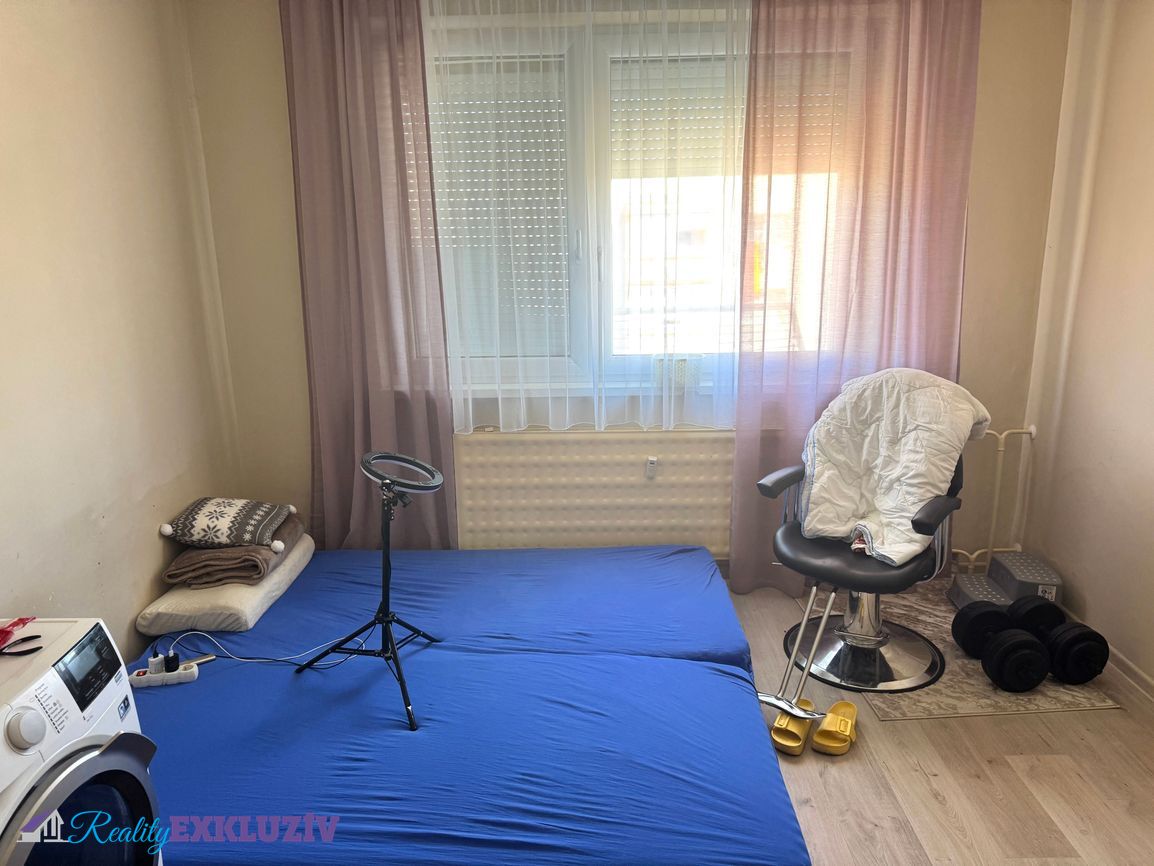 Na predaj pekný 3 izbový byt - Lučenec - 7