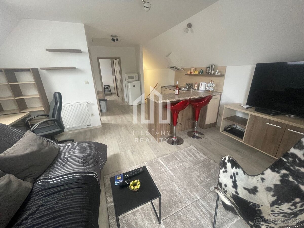 Na prenájom 2-izbový byt v dome takmer v centre, Piešťany - 7