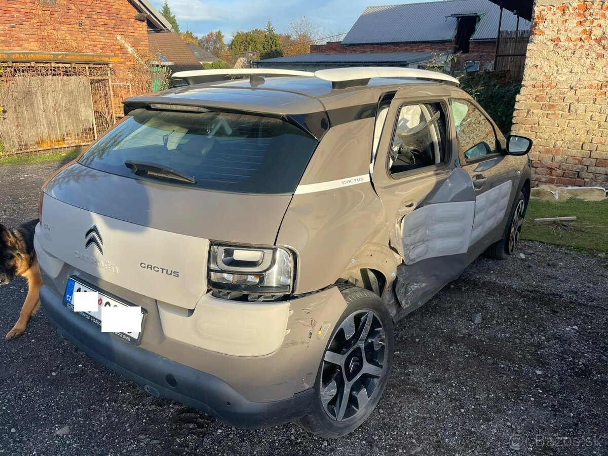Citroen C4 Cactus 1.2 60kw, r.9/2014, klima - 7