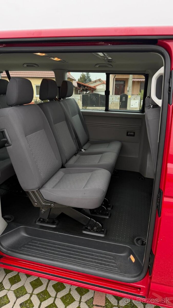 Volkswagen CARAVELLE T6 - 7