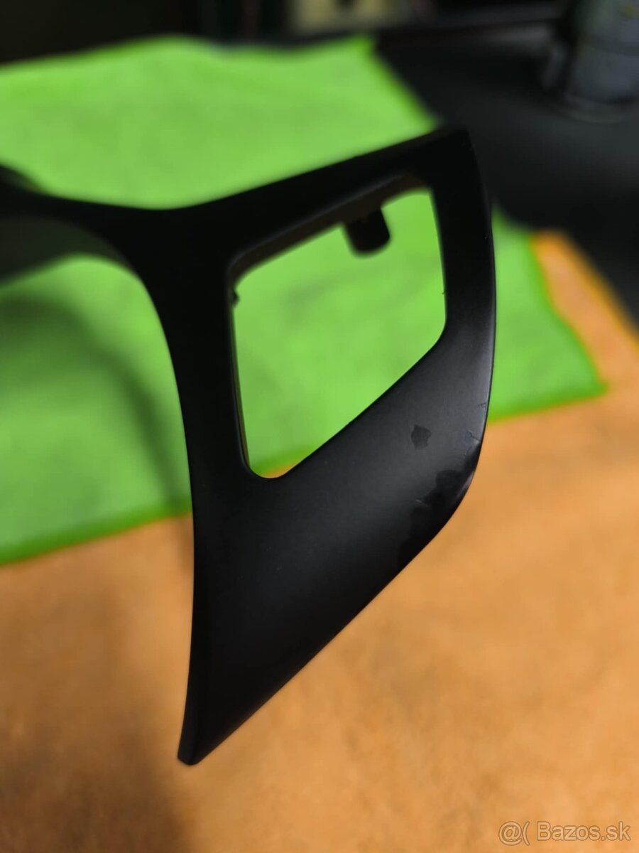 BMW E92 M3 Kryt volantu - 7