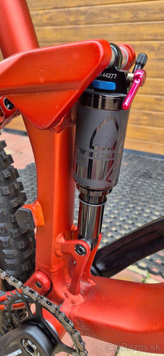 Celoodpružený horský bicykel značky CUBE - 7