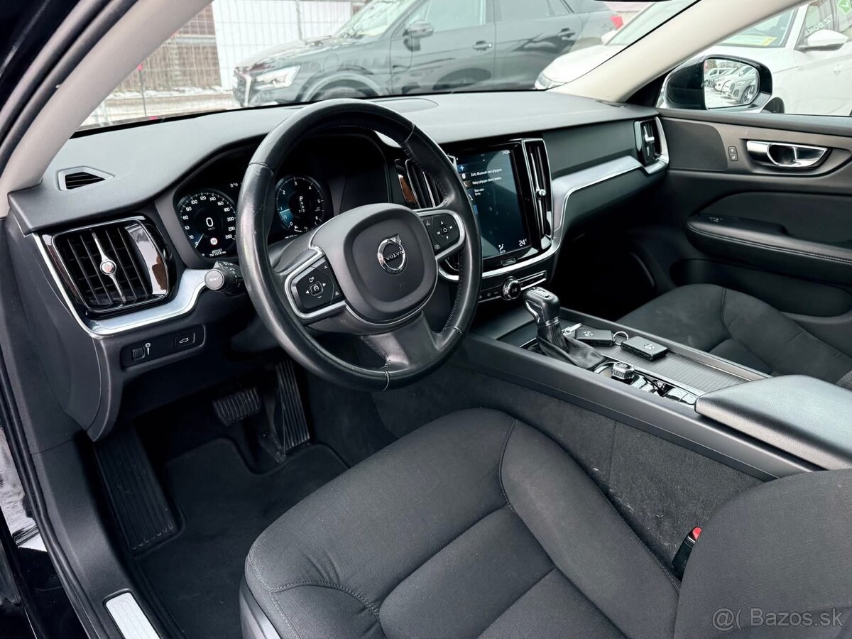 Volvo V60 D4 Momentum Pro AWD A/T - 7
