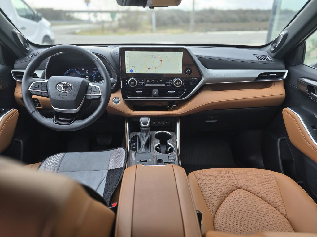 Toyota HIGHLANDER 2.5 Hybrid Executive AWD - 7