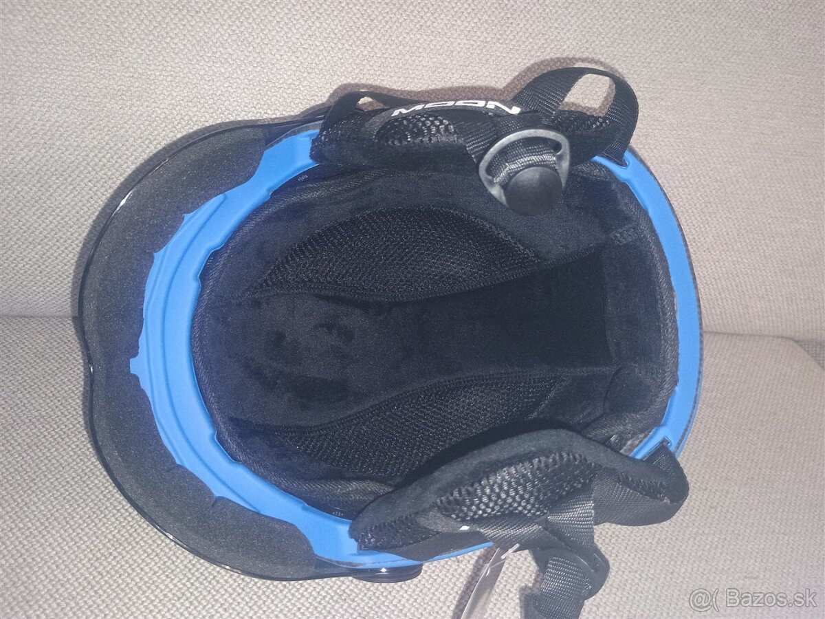 Lyžiarska prilba s okuliarmi - 7