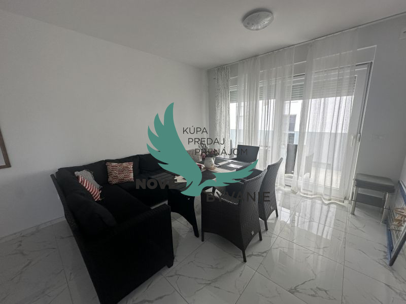 Chorvátsko , ostrov Vir - Na predaj trojizbový apartmán s vý - 7