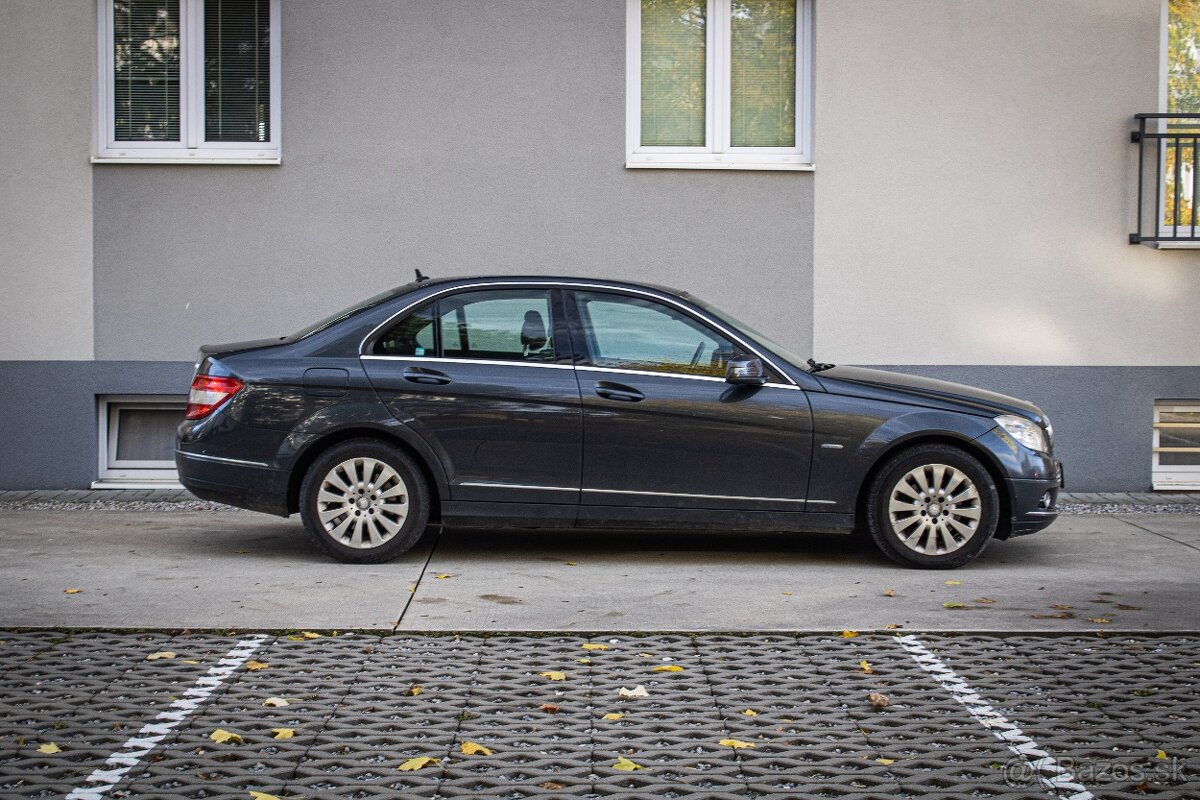 Mercedes C 220 CDI Automat, bez hrdze, pôvodný lak - 7