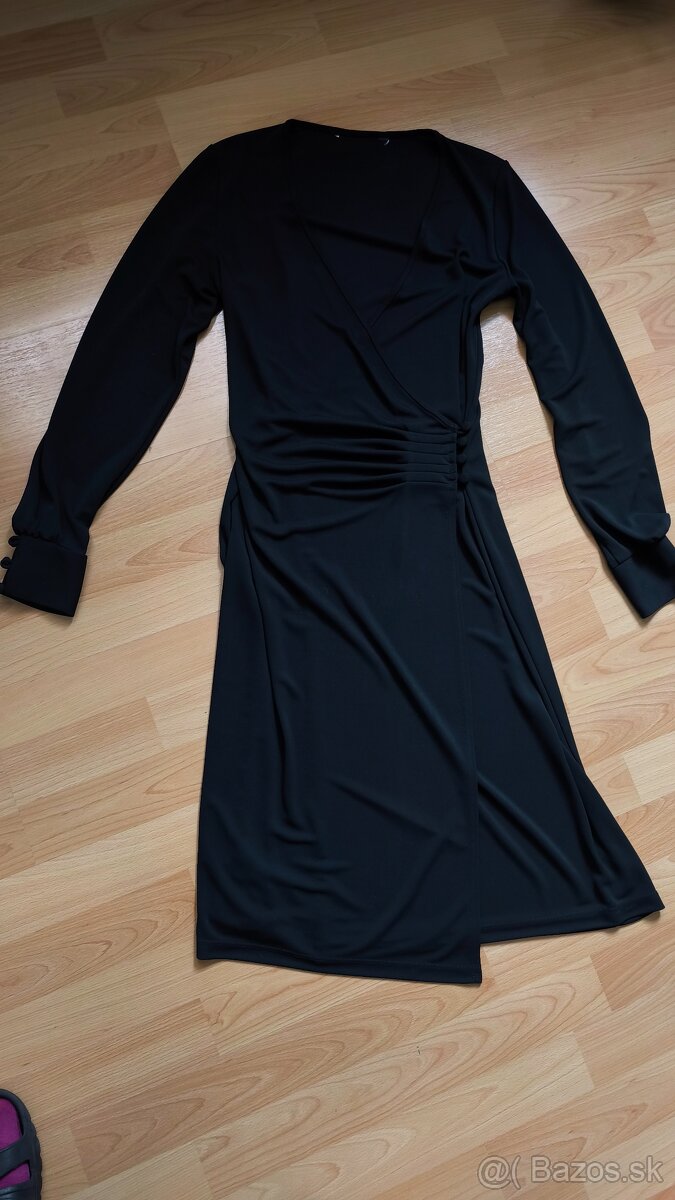 Čierne zavinovacie šaty - 7