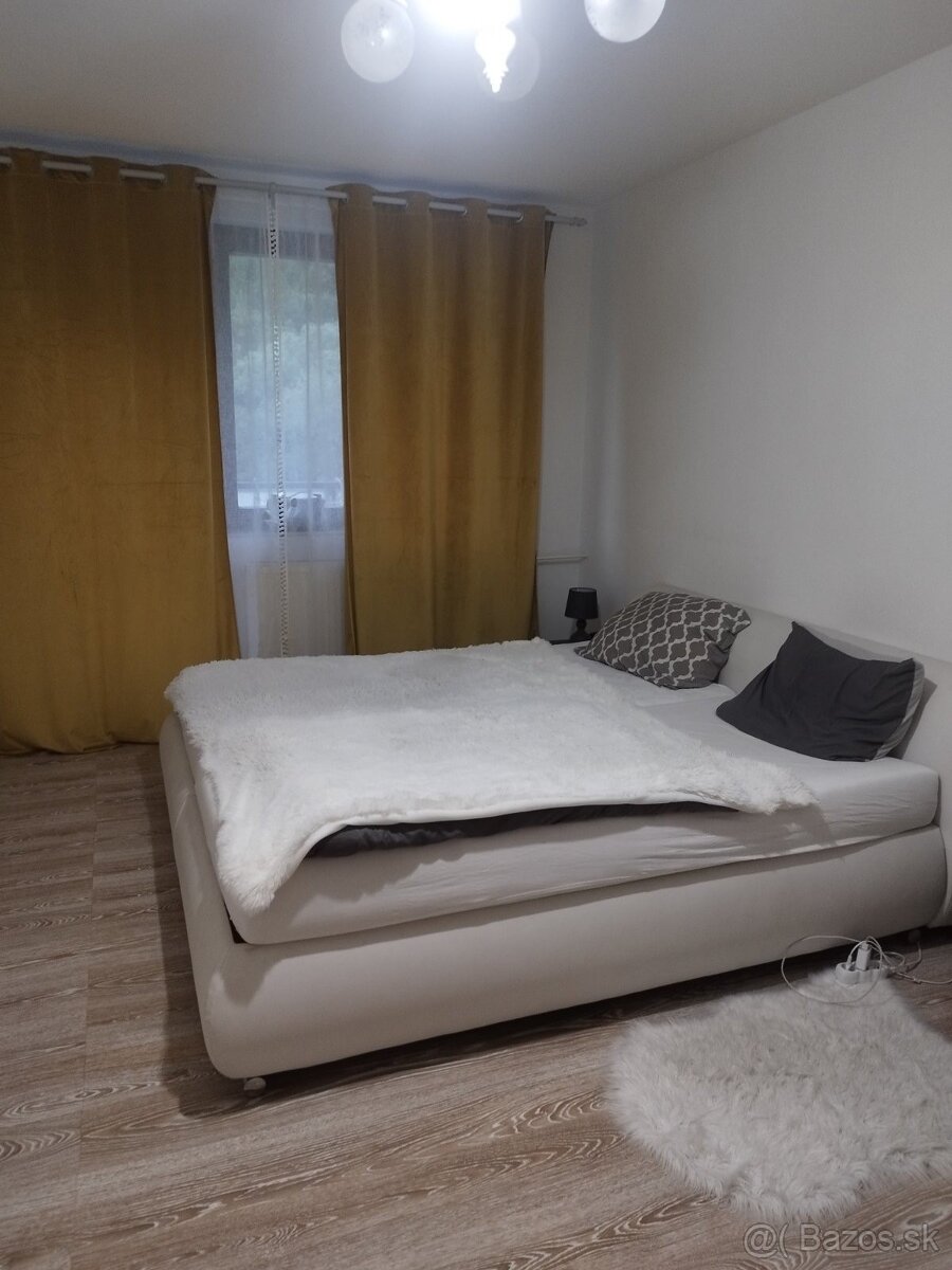 Na prenájom veľký 1-izb. byt Vyšné Ružbachy - 7