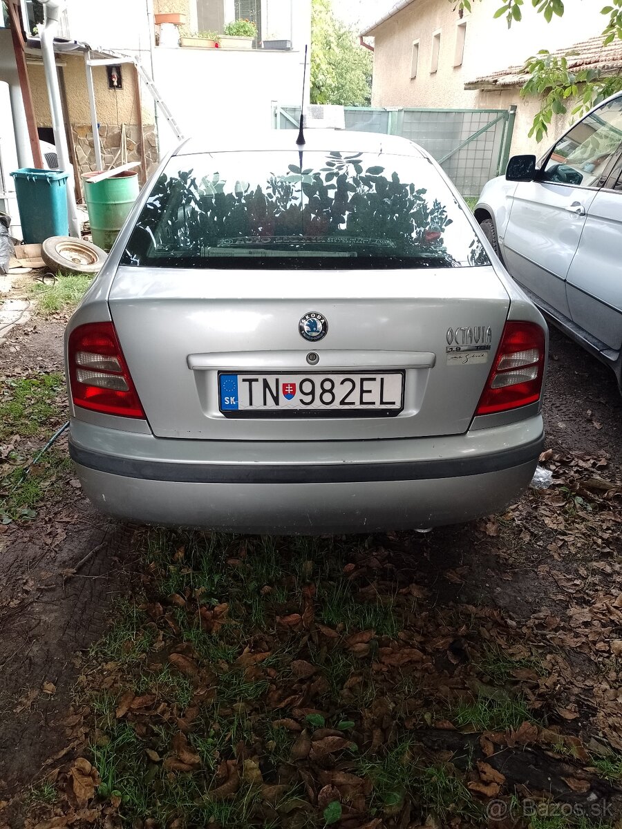 Predám škodu Octavia - 7