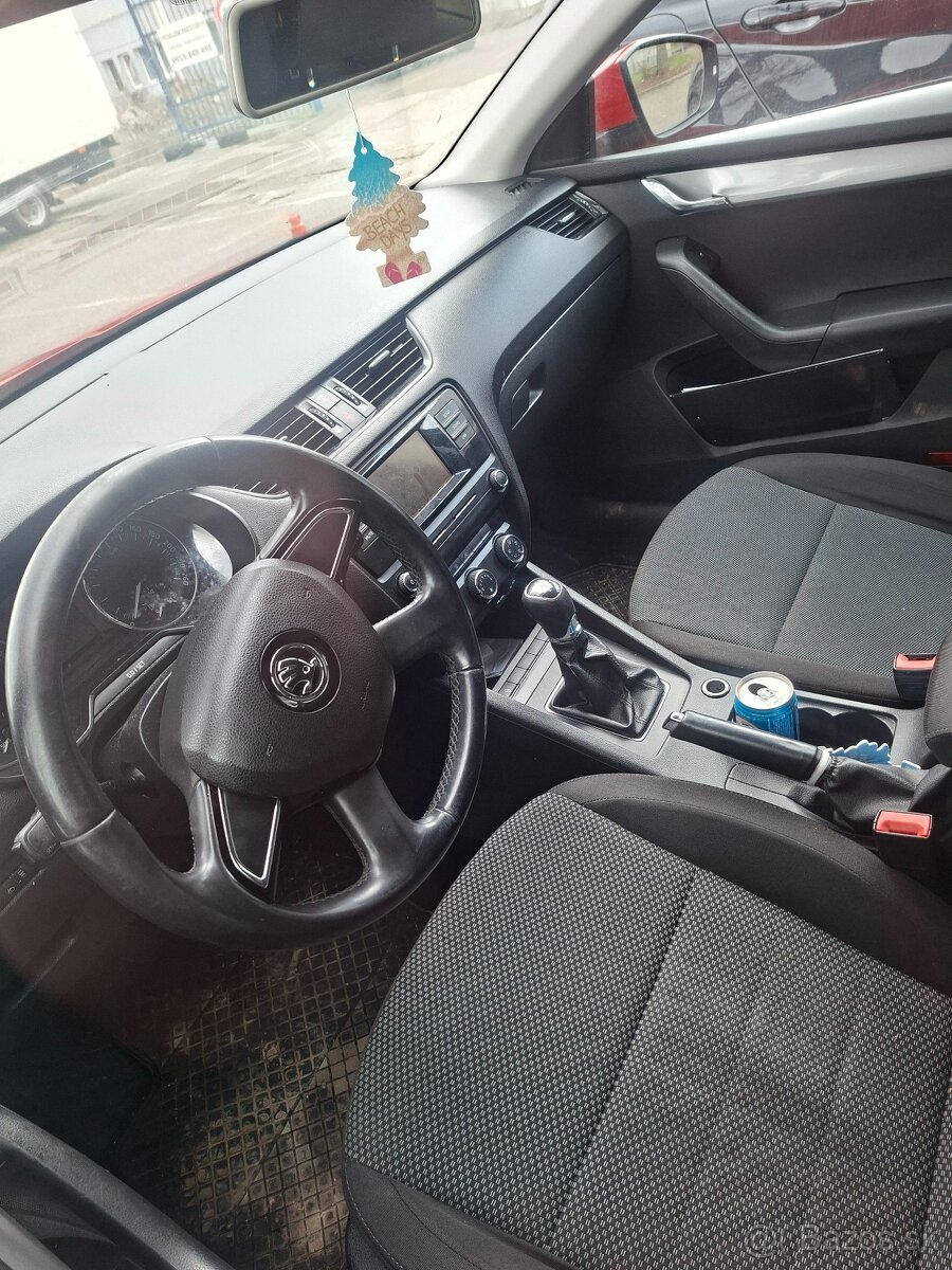 Škoda Octavia III - 7