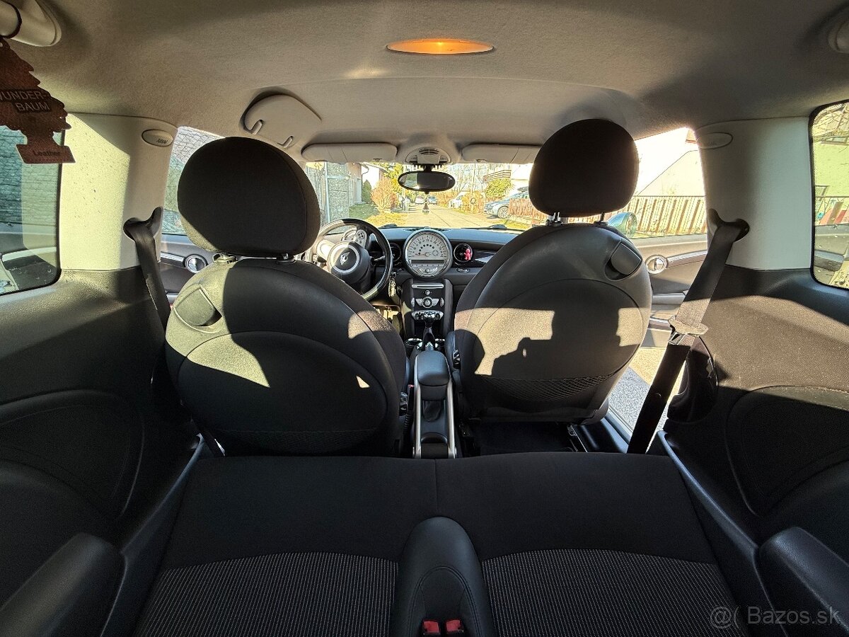 Mini Cooper R56 1,6 88kw r.v. 2007 - 7